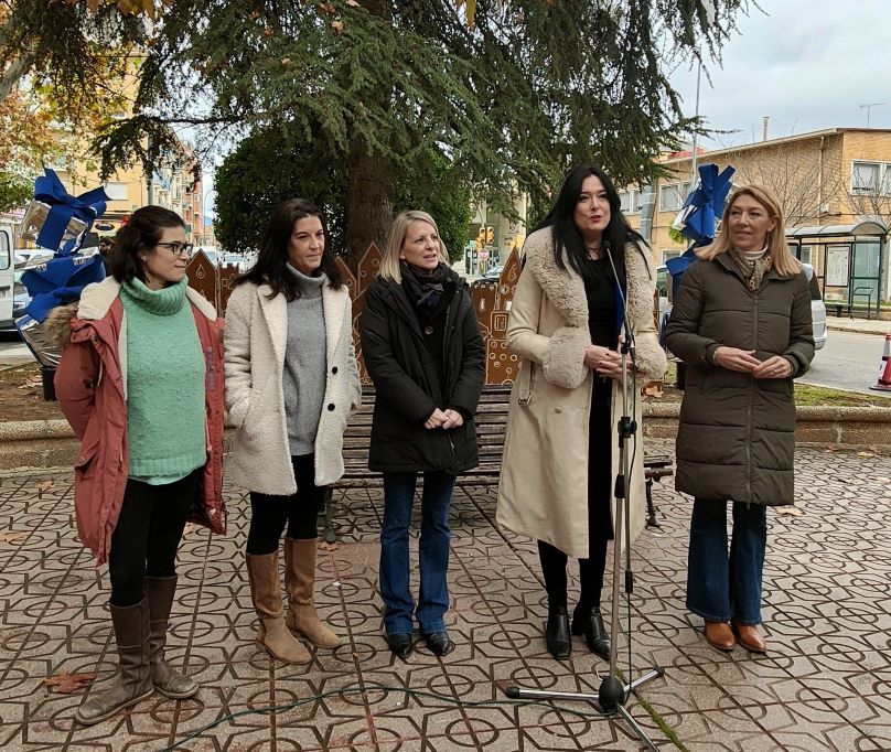 Intervenciones inauguración decoración abetos 131224