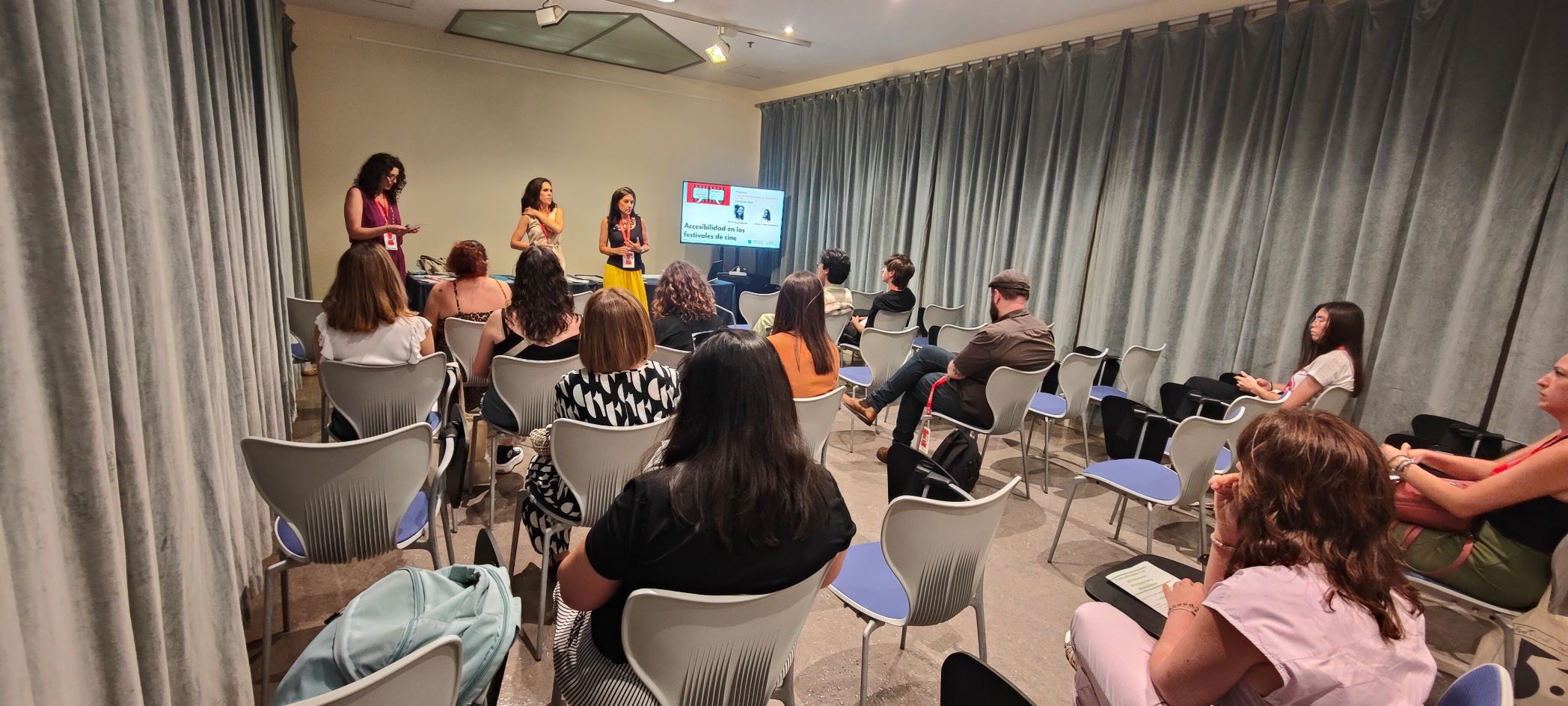 Taller Accesibilidad presentación Bea Celorrio y Nuria Araujo